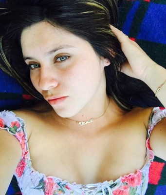 Vania, la sexy hermana del jugador chileno Gary Medel