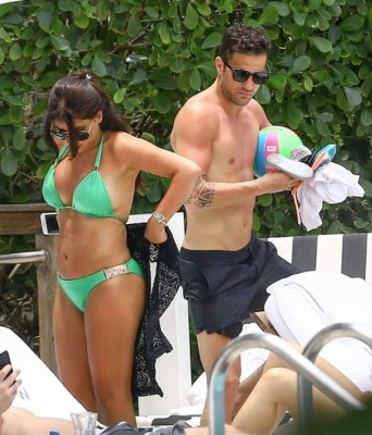 Daniella Semaan, la espectacular mujer de Cesc Fábregas y sus fotos 'subidas de tono'