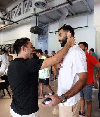 Entre lágrimas y amado: así fue el adiós de Xavi del Al-Sadd de Qatar mientras el Barcelona lo espera