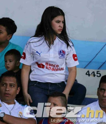 No se vio por tv: El show de Héctor Vargas y el papelito de Isabel Zambrano