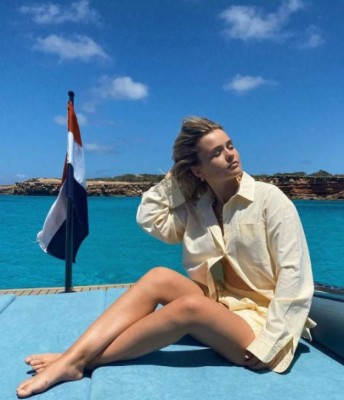 Fotos: Las vacaciones de Frenkie De Jong y su hermosa novia Mikky Kiemeney en Ibiza