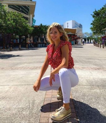 Paola Ayala, la reina de belleza salvadoreña y esposa del futbolista argentino que fichó Olancho FC en Liga de Ascenso