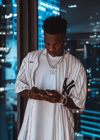 Así es el imperio de Vinicius: las nueve firmas que trabajan con el brasileño, por qué rompió con Nike y cuánto cobra en el Real Madrid