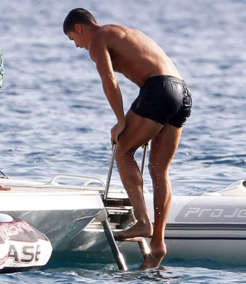 Cristiano Ronaldo sigue bien acompañado en sus vacaciones en Ibiza