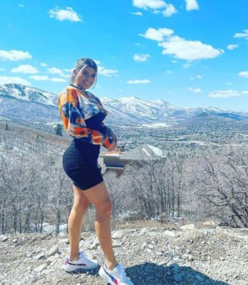 Así es la novia de Douglas Martínez y su historia de amor con la guapísima catracha que le robó el corazón ¡por Instagram!