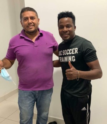 ¿Se suma Mario Berríos? Futbolistas hondureños que desempolvaron los tacos y volvieron del retiro