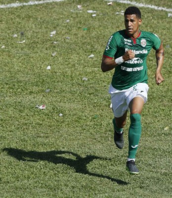 La larga lista de jugadores hondureños sin contrato