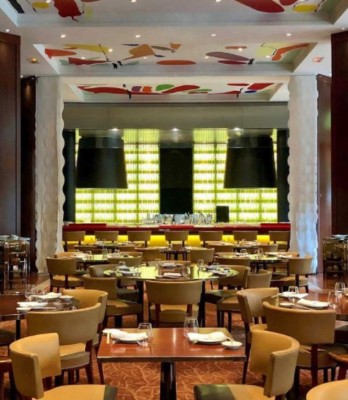 Así es el lujoso hotel donde vivirá Messi y Antonela Rocuzzo sus primeros días en París