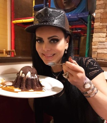 La despampanante Maribel Guardia y su corazón partido en el México-Costa Rica