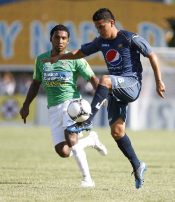 Imágenes del accidentado partido Marathón-Motagua