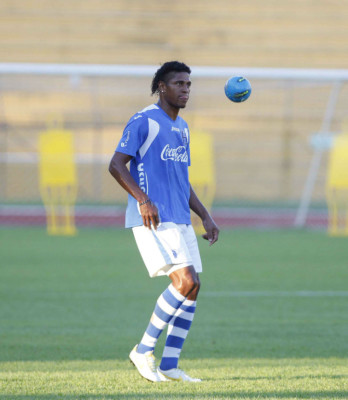 Carlo Costly resguardado.