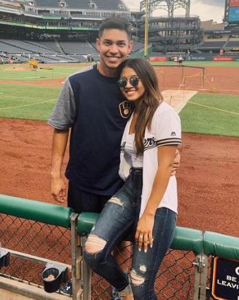 Nancy Herrera, la mujer que acompaña a Mauricio Dubón desde abajo hasta hacer historia en la Serie Mundial de Béisbol