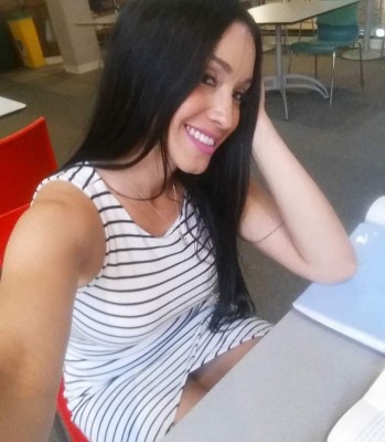 La selfies más sexys de la reina del fitness hondureña, Mabiza Caravante