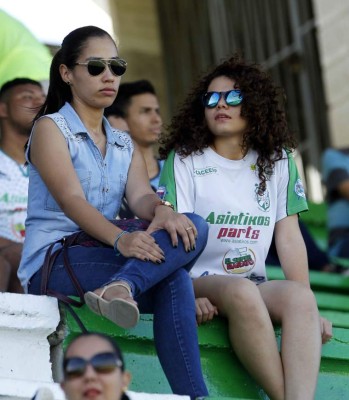 ¿Quién es la de rojo? Estas son las bellas chicas que captó el lente de Diez