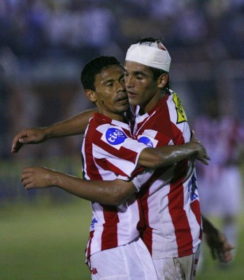 FOTOS: El álbum del delantero del Real España Nicolás Cardozo