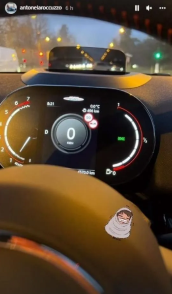 El ‘‘modesto’’ regalo que Messi le dio a su esposa en París: ¿cuánto cuesta el auto eléctrico que maneja Antonela Roccuzzo?