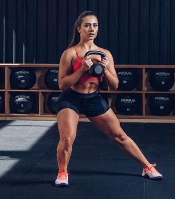 ¡BELLEZA! Así es Flavia Pavanelli, la sexi amiga youtuber de Neymar