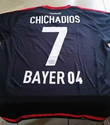 Chicharito Hernández maravilla con sus goles y arrasa en memes