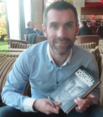 Keith Gillespie, el ex del Manchester United que perdió su gran fortuna en apuestas y mujeres
