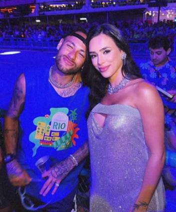 Sin jugar, pero fue al carnaval: Neymar es fusilado tras eliminación del Santos y revela el motivo de su ausencia