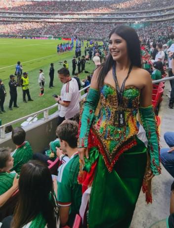 Así es la hermosa seguidora de México que roba miradas en el Mundial 2026