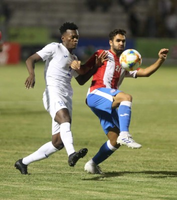 Los 37 futbolistas que ha probado Fabián Coito en sus siete meses en Honduras