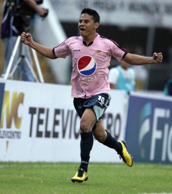 Aumenta el número de futbolistas que se han retirado en silencio en Honduras