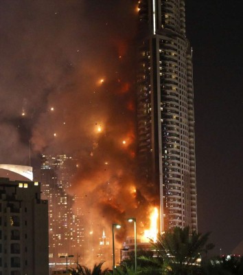 FOTOS: Lujoso hotel de Dubai quedó devastado tras incendio