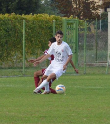 Sin ropa y tirado en una zanja: la misteriosa muerte de un futbolista tras su encuentro con una prostituta