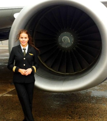 ¡Impresionante! Observe las fotos de la piloto más hermosa del mundo