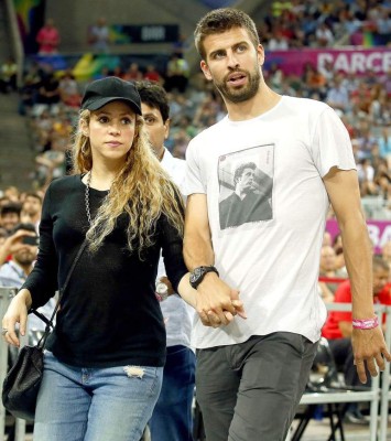 Piqué y Shakira, la pareja que vive rodeada entre romance y polémica