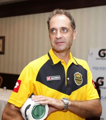 Jugadores y entrenadores extranjeros que se quedaron a vivir en Honduras