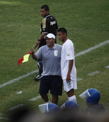 Larga lista de técnicos que pasaron por Platense para volver a una final