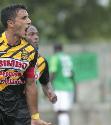 Un sábado de clásicos, goles y baile.