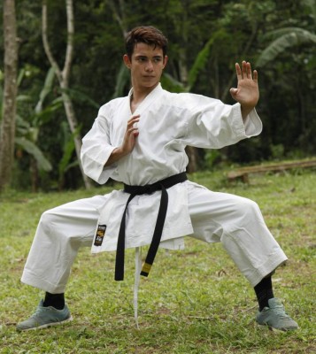 FOTOS: familia Armijo, el karate corre por su sangre