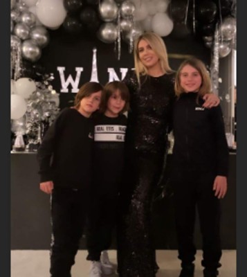 FOTOS: Keylor Navas y Andrea Salas, invitados de lujo en el cumpleaños 33 de Wanda Nara