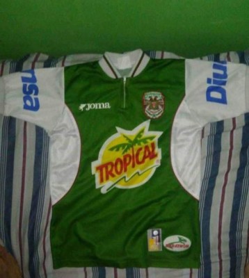 La espectacular colección de camisetas del Marathón de Honduras