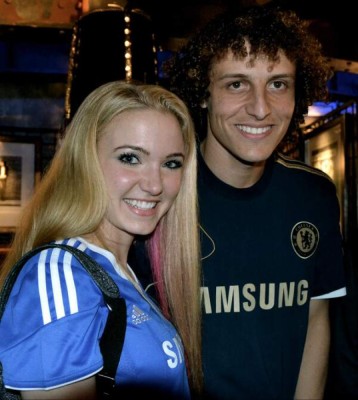 Conocé a Emily Rogawski, la fanática del Chelsea que tiene enamorada a la Premier Legue