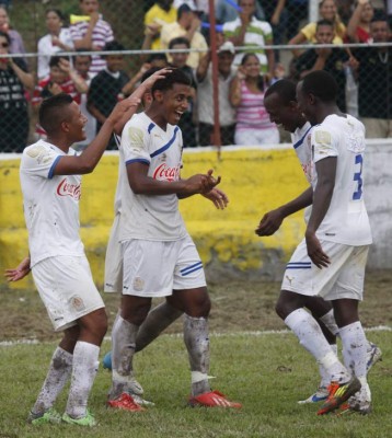 El álbum del 'Choco' Lozano: De tocar el tambo en barrio el Patrol al Tenerife