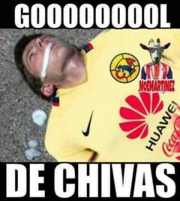 BURLAS: Aficionados de Chivas destrozan al América en los festejos del título