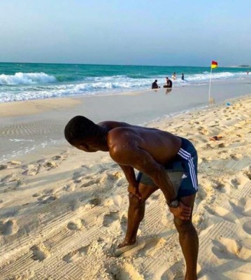 El estado físico brutal de Seedorf con 45 años: Ver para creer; mejor que cuando era futbolista