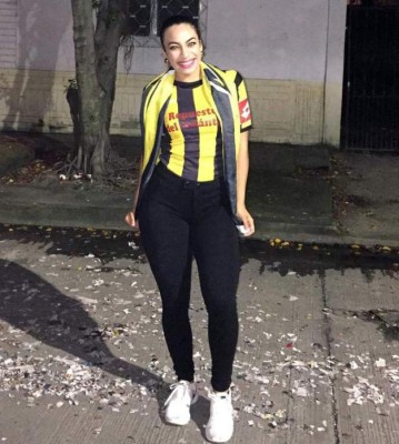 ¡Bellezas aurinegras! Ellas son las aficionadas más lindas del Real España