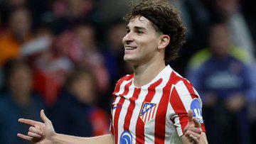 Barcelona toma decisión con Julián Álvarez y elige el fichaje que nadie esperaba para reemplazar a Lewandowski: Muchos gallos