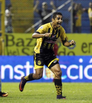 El portero tico Keylor Navas vale igual que toda la Selección de Honduras