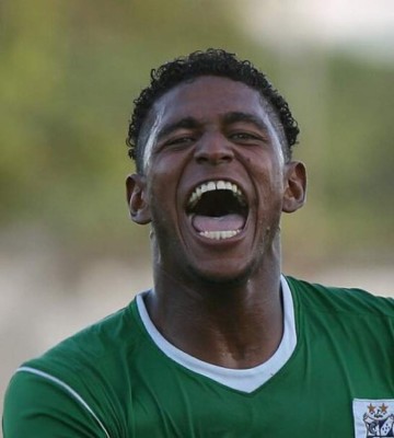 ¡Uno más a la lista! El nuevo y loco look de Carlo Costly con el Marathón