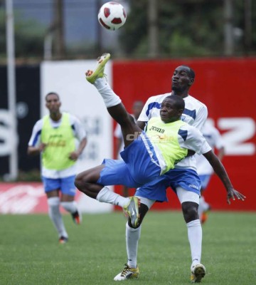 Los futbolistas a los que Luis Suárez llamó en Honduras y que luego 'desaparecieron' del fútbol