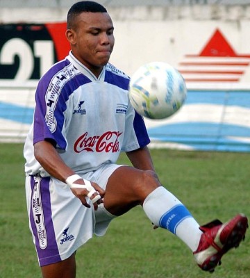 FOTOS: Emil Martínez, el hombre al que la rodilla le rompió su sueño