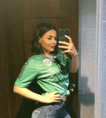 ¡El otro lado de la final! Las guapísimas novias y esposas de los jugadores de Olimpia y Marathón