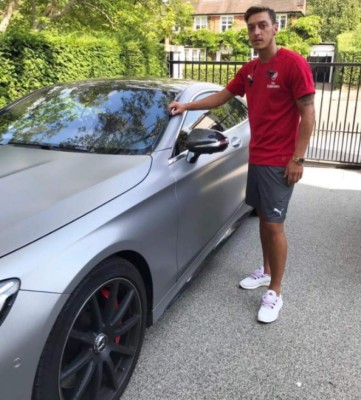 Así es la millonaria vida de Mesut Özil pese a ser marginado en el Arsenal: Autos y su mansión