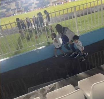 La futbolista que conmovió con sus hijos, jugador del Olimpia presente y belleza en el Honduras - Nicaragua